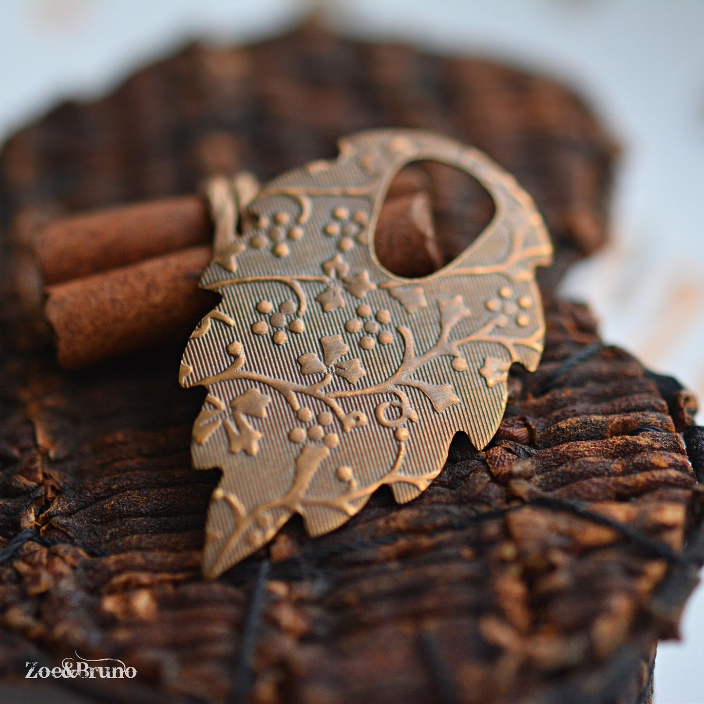 1 Vintaj Brass, Natural Brass, Nickel Free, Lead Free, Patterned Leaf, Charm Or Pendant 35x22mm