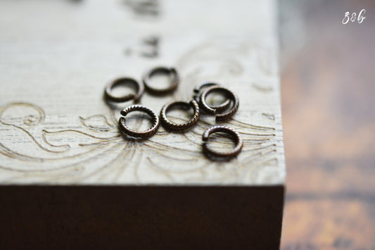 20 Vintaj Brass, Nickel Free, Lead Free, 6mm Rib Cable 18ga Jump Rings