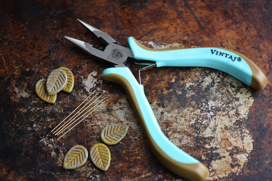 Vintaj 5 Inch Ergo Chain Nose Jewellery Plier With Cutter