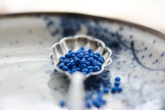 11/0 Vintage, Opaque Royal Blue, Czech Glass, Round Seed Beads - 15 Grams